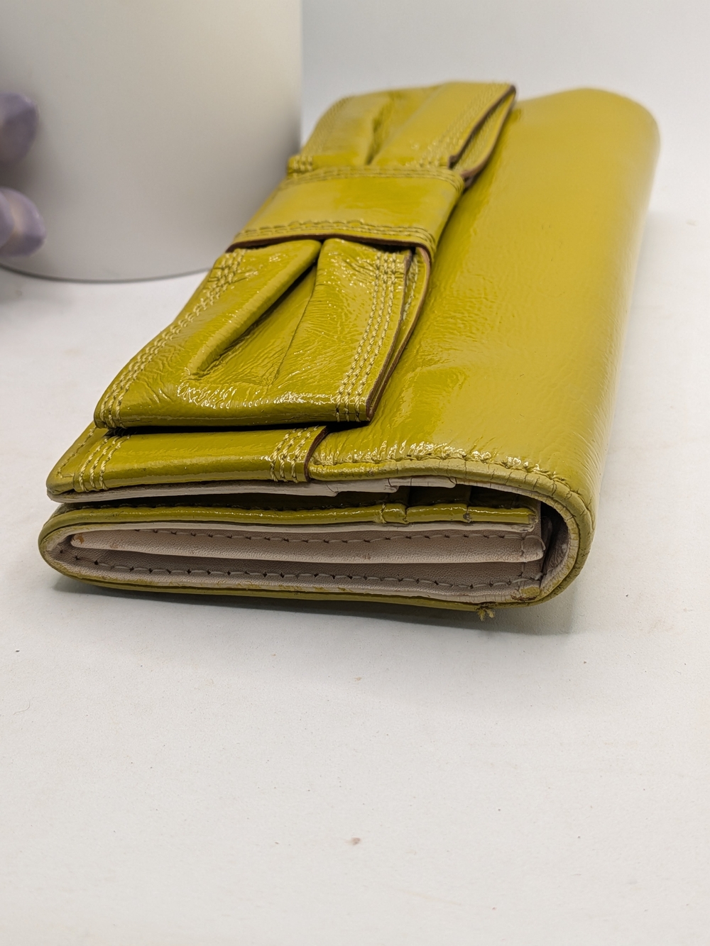 kate spade Storybook Olive Bow Clutch Wallet - Picture 2 of 10